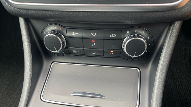 Mercedes-Benz GLA 180 Urban Edition 5dr Auto Petrol Hatchback